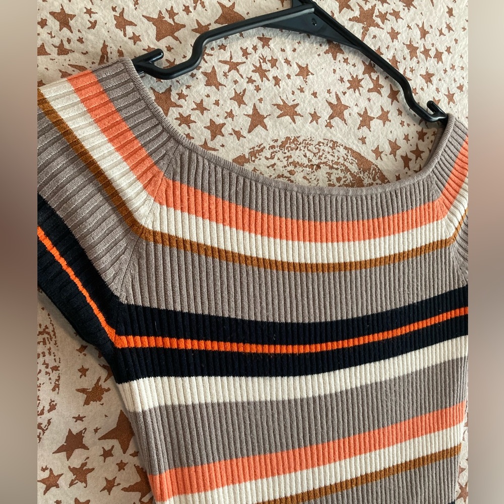 H&M Ribbed Knit Top - Picture 2 of 5